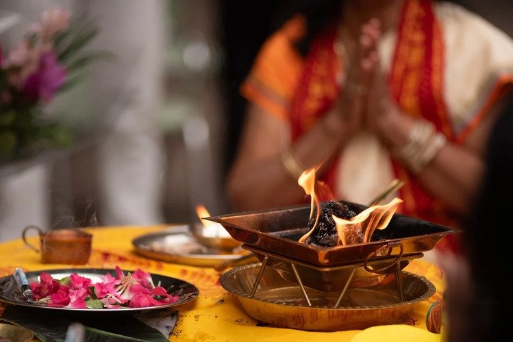 The Spiritual Meaning Behind Hindu Rituals and Traditions
